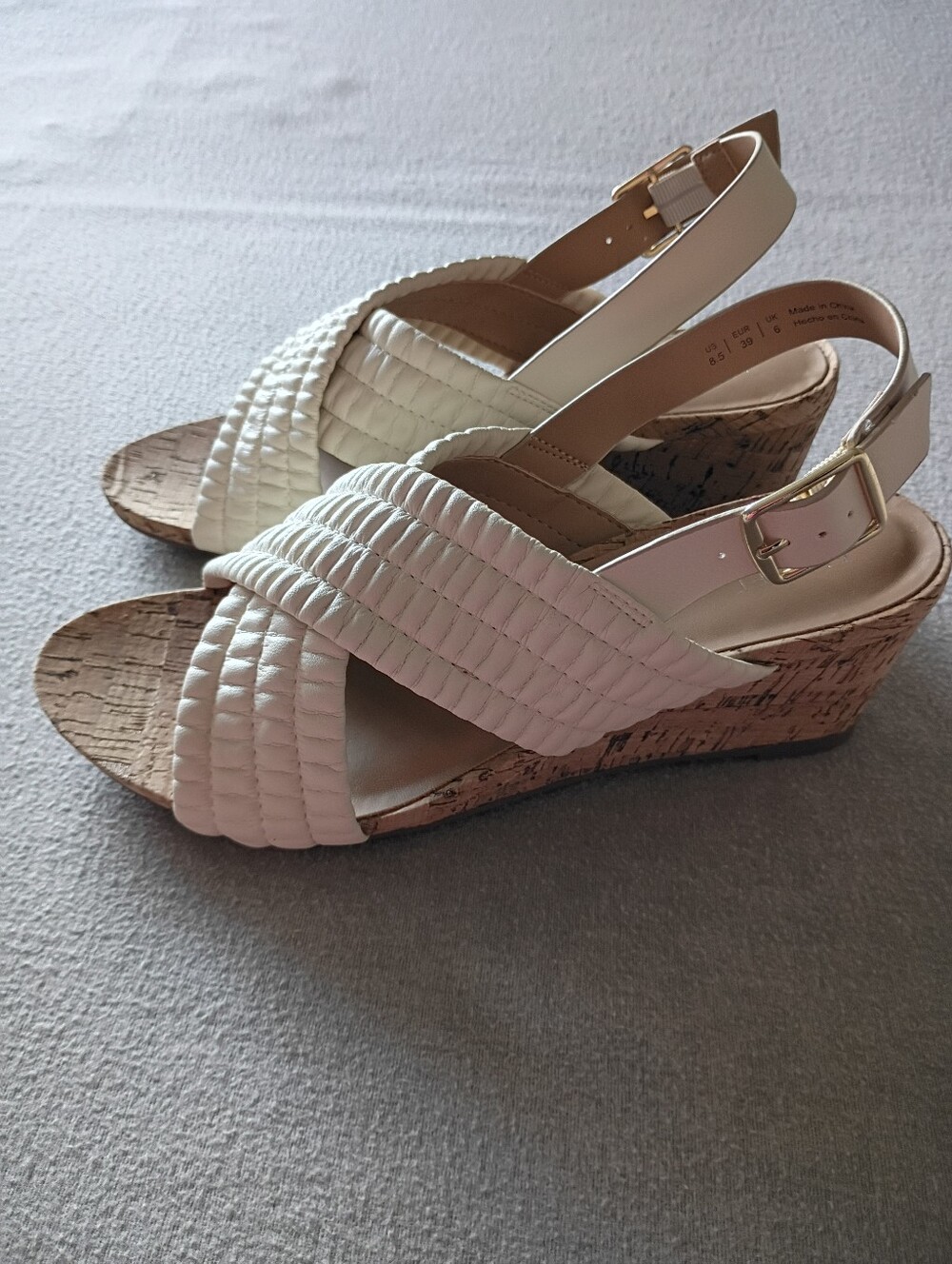 Market & Spruce Cream and Cork Jayna Criss-Cross Wedge Sandals Size 8.5